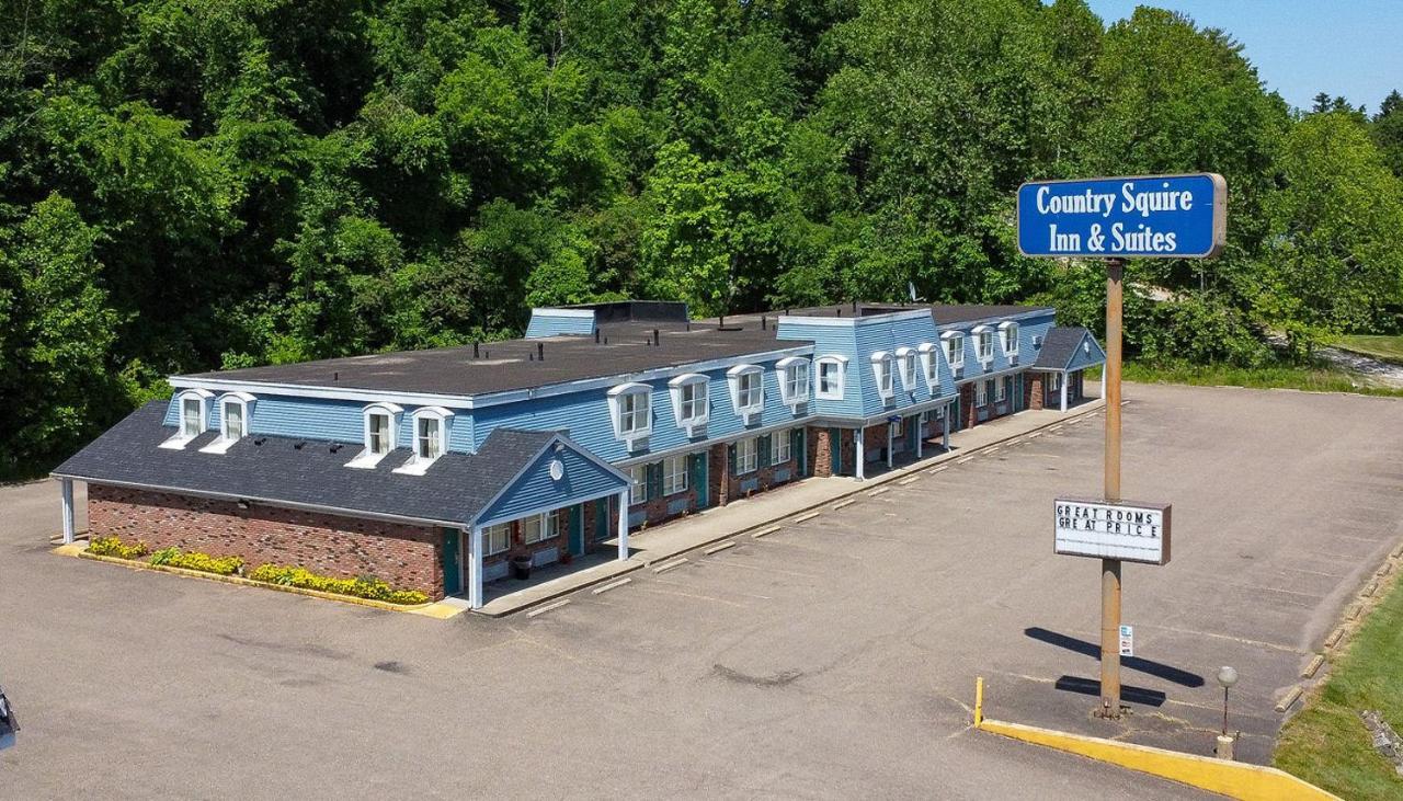 Country Squire Inn And Suites Coshocton Esterno foto